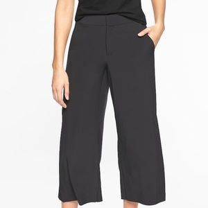 Athleta Tribeca Crop pant